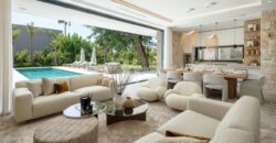 Beachfront Villa in Marbella